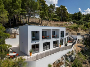 Villa LiTo - only 50m from sea!